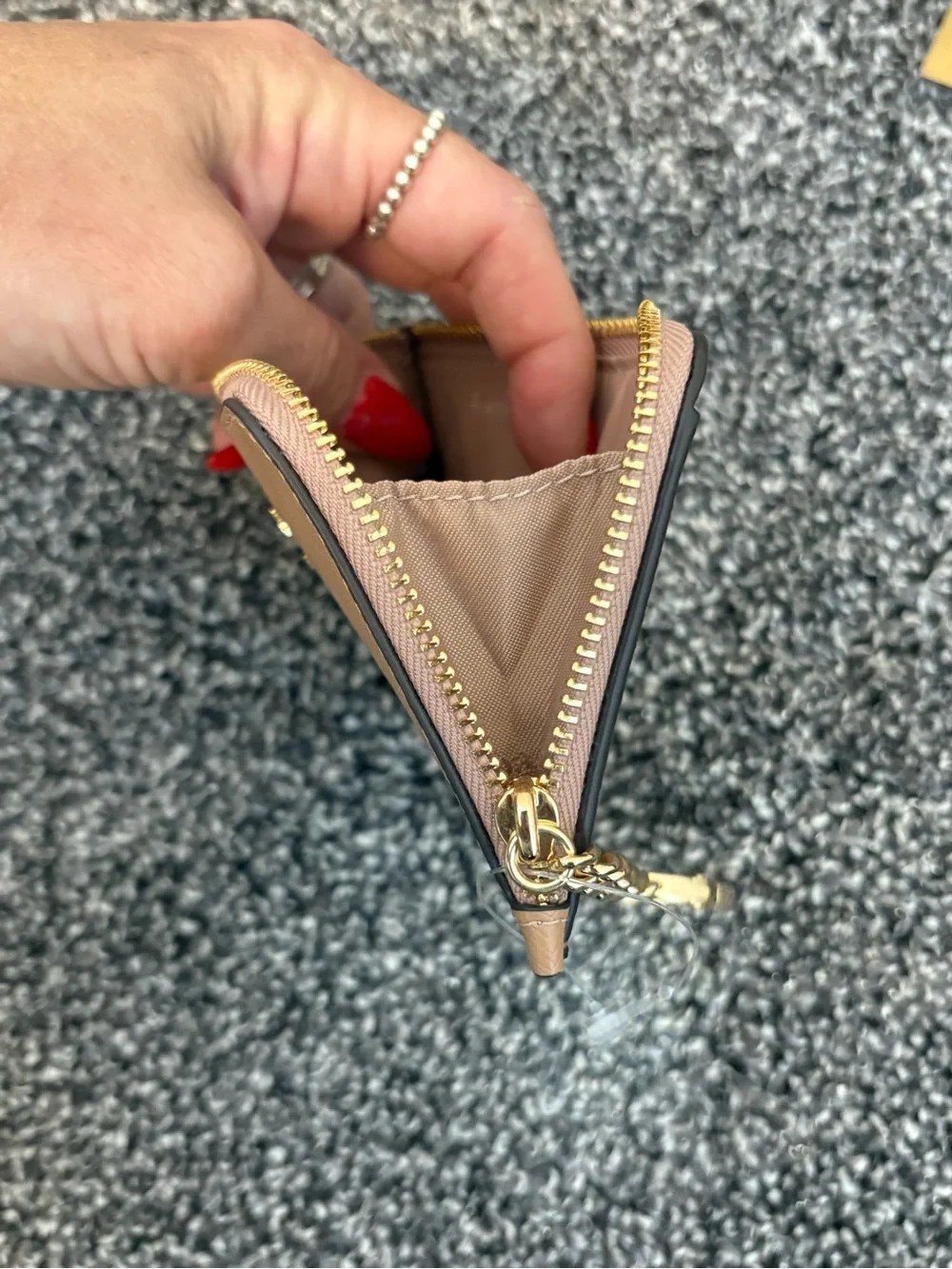 Kate spade Cameron MD l-zip card case